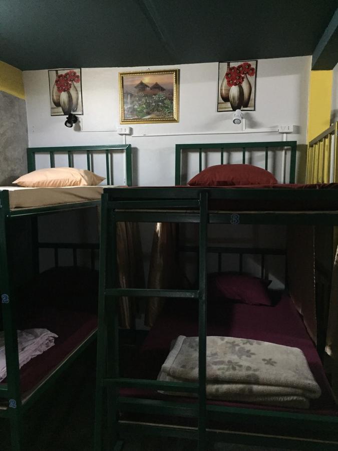 Tiger House Hostel (Adults Only) Chiang Mai Exterior photo