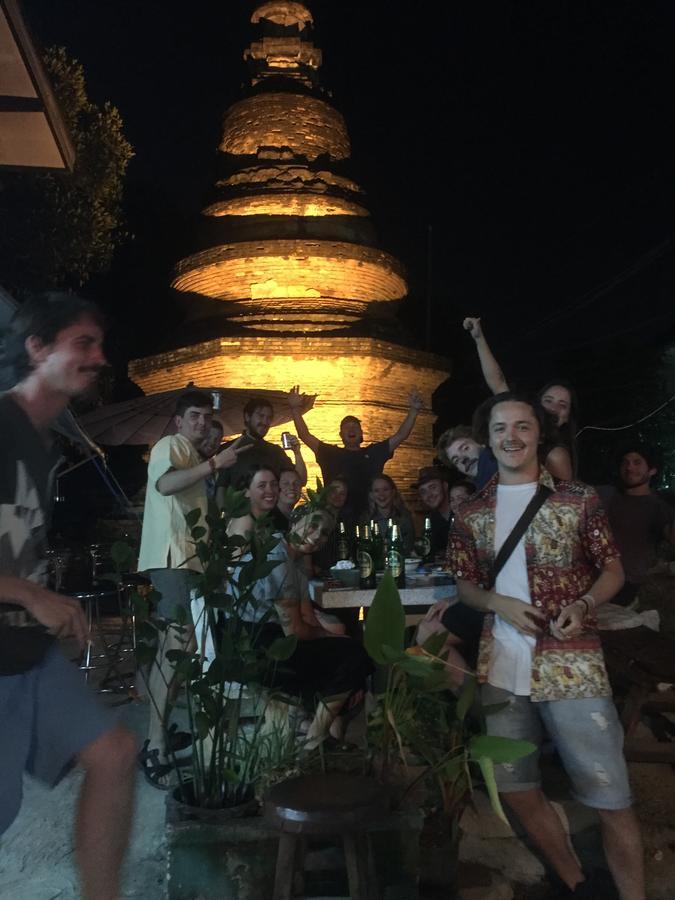 Tiger House Hostel (Adults Only) Chiang Mai Exterior photo
