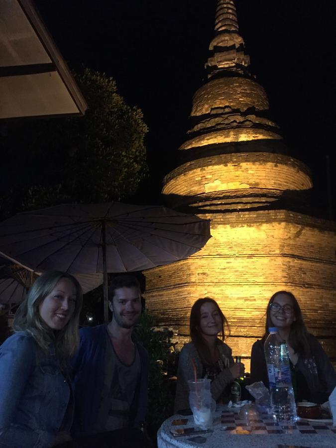 Tiger House Hostel (Adults Only) Chiang Mai Exterior photo