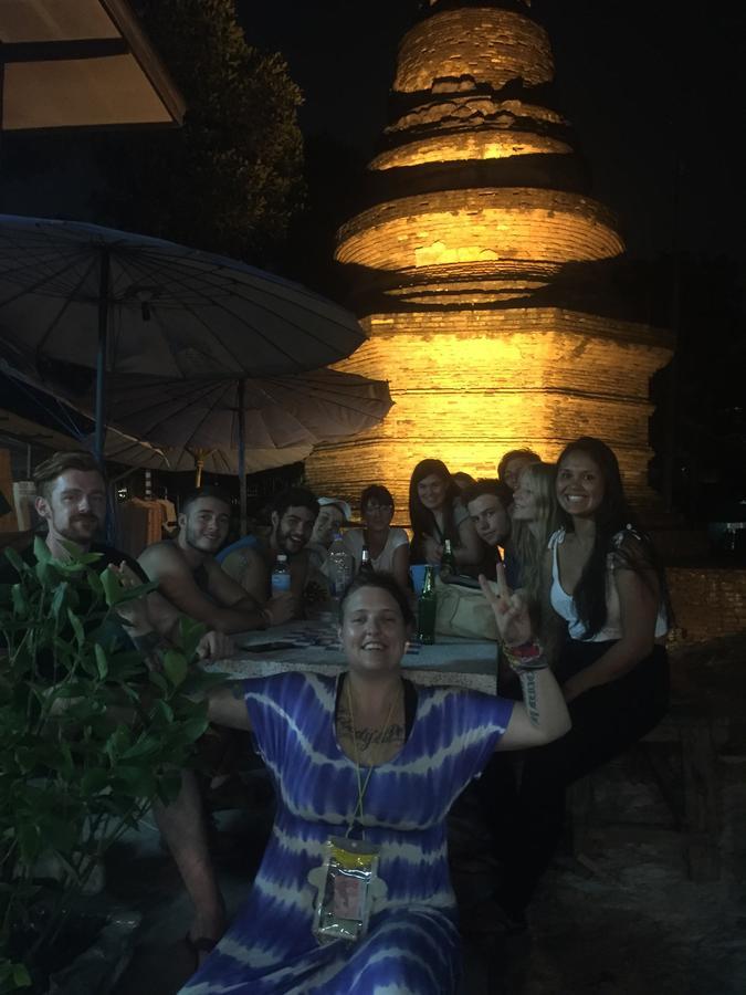 Tiger House Hostel (Adults Only) Chiang Mai Exterior photo