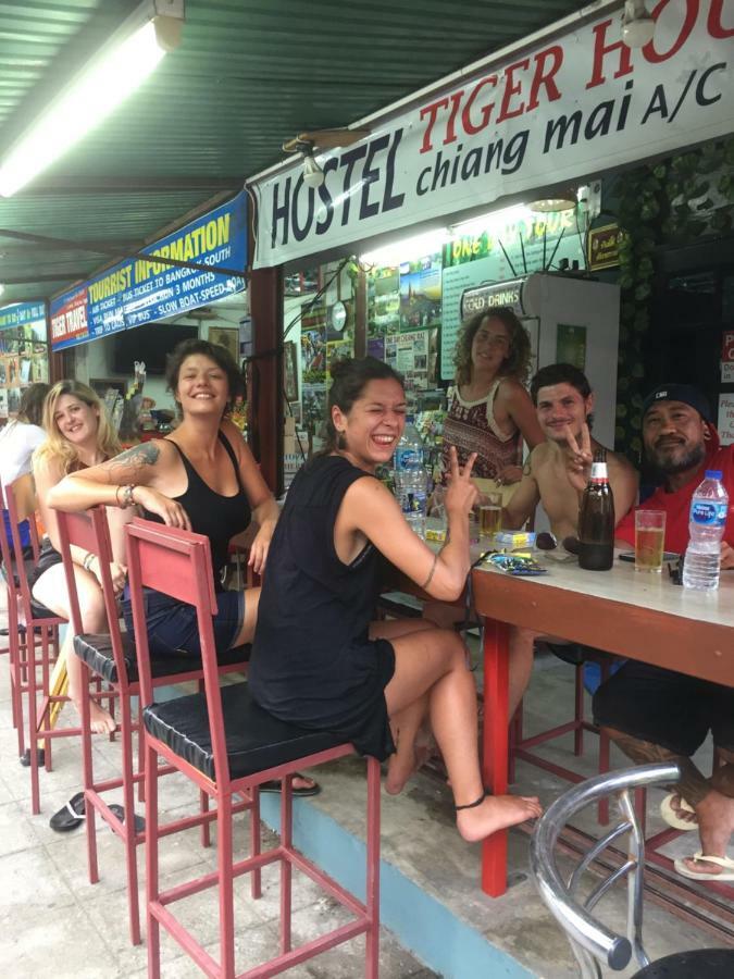 Tiger House Hostel (Adults Only) Chiang Mai Exterior photo