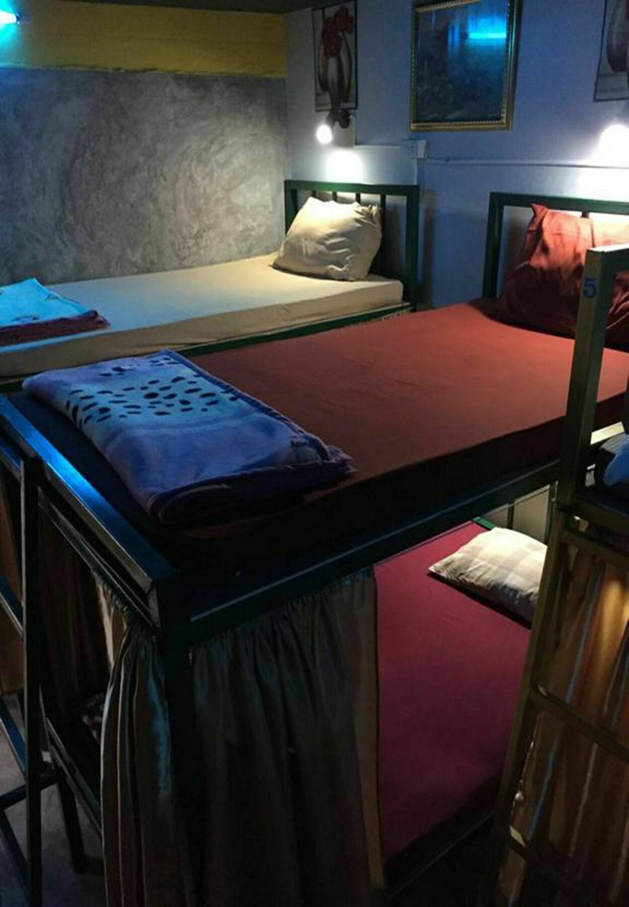 Tiger House Hostel (Adults Only) Chiang Mai Exterior photo