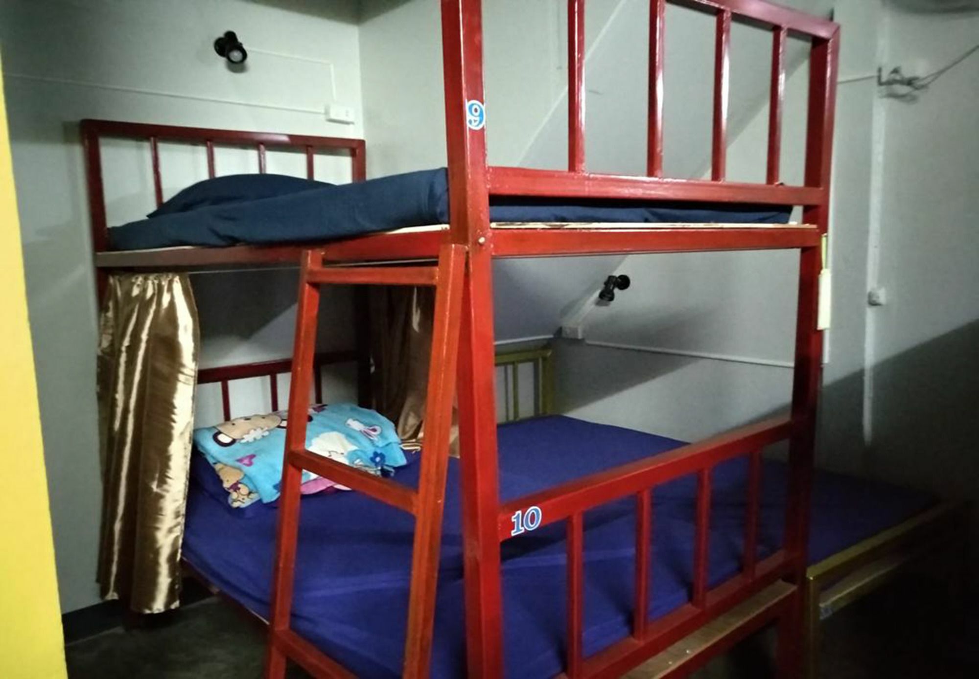 Tiger House Hostel (Adults Only) Chiang Mai Exterior photo