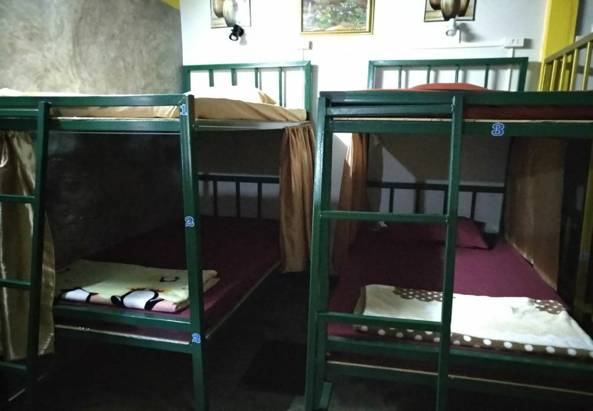 Tiger House Hostel (Adults Only) Chiang Mai Exterior photo